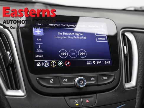 Used 2023 Chevrolet Malibu LT image 19