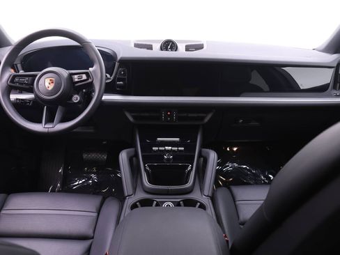 Used 2026 Porsche Cayenne Coupe AWD/4WD image 21