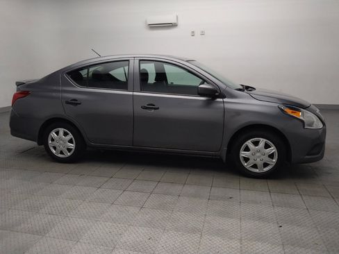 Used 2019 Nissan Versa S Plus FWD image 11