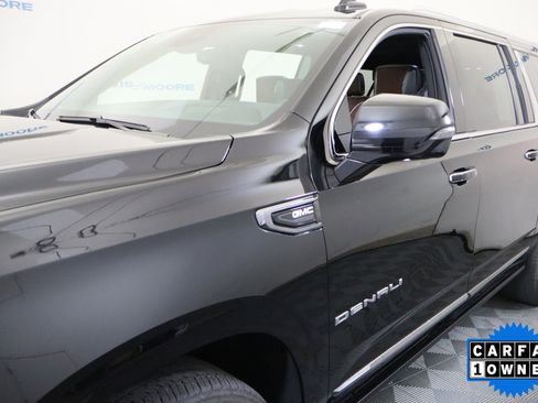 Used 2023 GMC Yukon XL Denali Ultimate AWD/4WD image 11