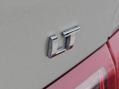 Used 2021 Chevrolet Malibu LT image 12