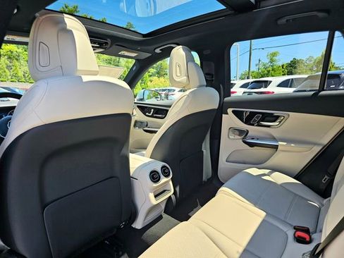 New 2026 Mercedes-Benz GLC 300 4MATIC image 23