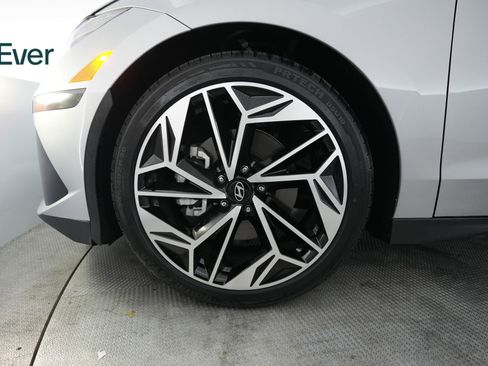 Used 2024 Hyundai Ioniq 6 SEL RWD image 19