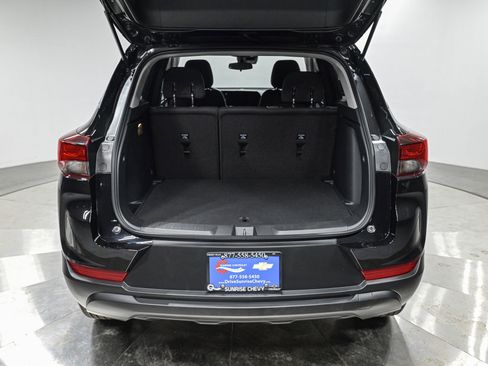 Used 2025 Chevrolet TrailBlazer LS w/ LS Convenience Package FWD image 6