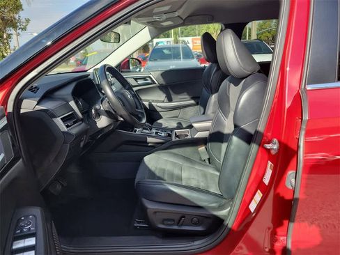 Used 2024 Mitsubishi Outlander SE image 23