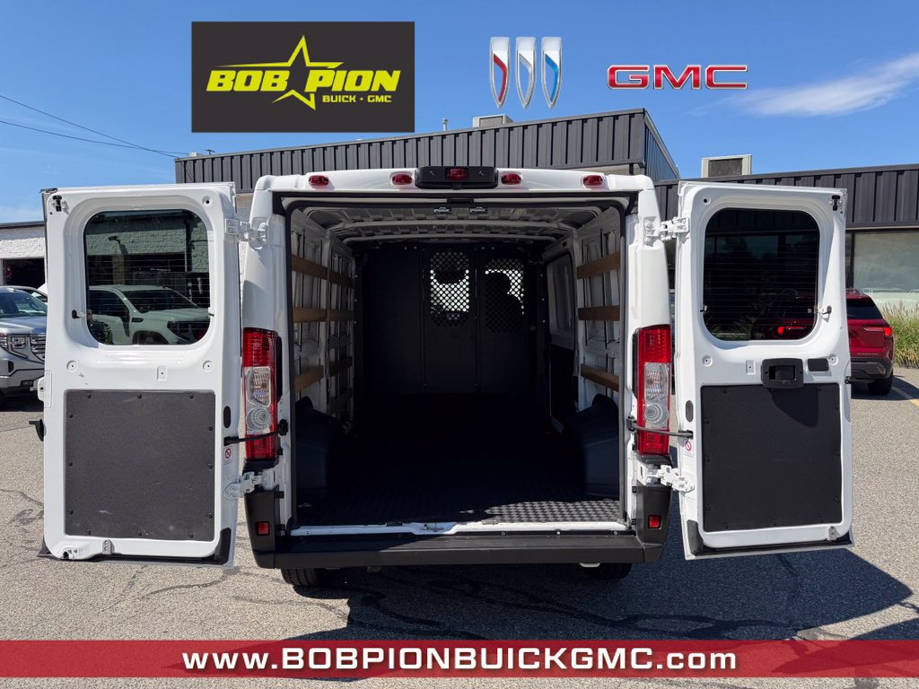 Used 2025 RAM ProMaster 2500 w/ U-Haul Equipment Group FWD image 8