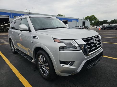 Used 2022 Nissan Armada SL RWD image 3