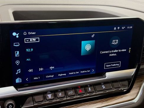 Used 2024 Chevrolet Silverado 3500 LT w/ Convenience Package image 18