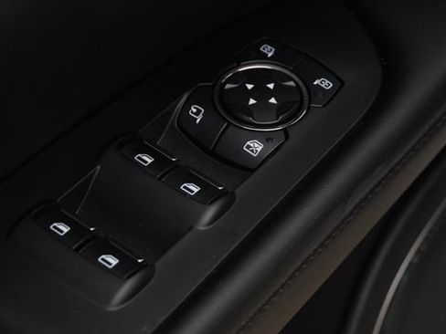 Used 2023 Lincoln Nautilus FWD w/ Premium Package image 21