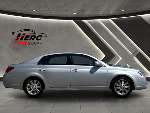 Used 2007 Toyota Avalon Limited FWD image 3