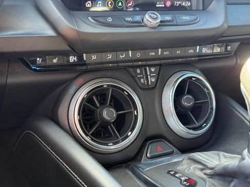 Used 2019 Chevrolet Camaro SS RWD image 13
