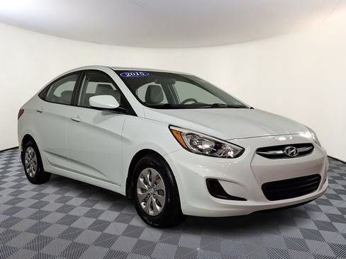 Used 2015 Hyundai Accent GLS FWD image 1