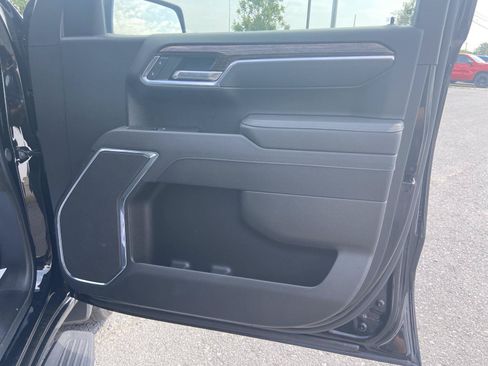 Used 2025 GMC Sierra 1500 Elevation w/ LPO, Elevation Black Package AWD/4WD image 22