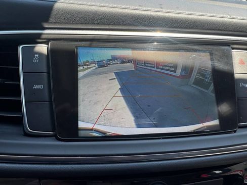 Used 2019 Buick Enclave Essence AWD/4WD image 23