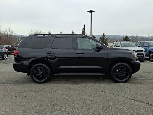 Certified 2019 Toyota Sequoia TRD Sport w/ TRD Sport Premium Package image 7