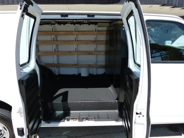 Used 2022 GMC Savana 2500 w/ Driver Convenience Package RWD image 20