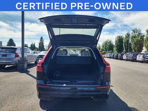 Used 2023 Volvo XC60 T8 Ultimate w/ Climate Package AWD/4WD image 16