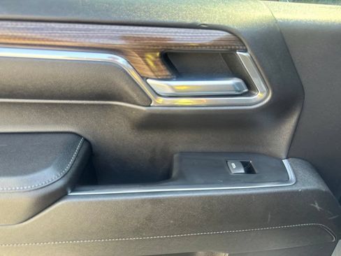 Used 2023 Chevrolet Silverado 1500 LT AWD/4WD image 18