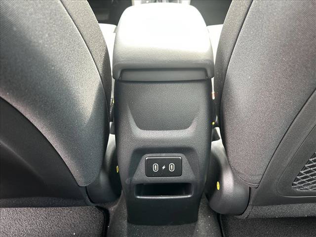 Used 2026 Hyundai Venue SEL FWD image 22