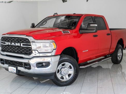 Used 2024 RAM 2500 Big Horn w/ Bed Utility Group image 4