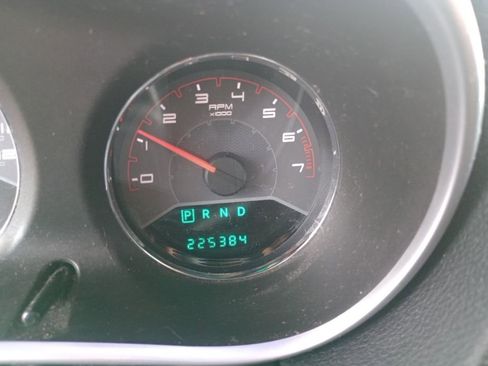 Used 2011 Dodge Avenger Mainstreet image 16
