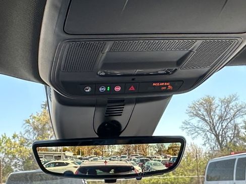 New 2026 Chevrolet Traverse LT w/ Driver Confidence Package FWD image 18