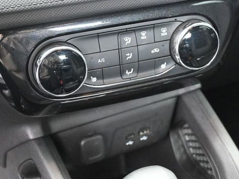 Used 2025 Chevrolet TrailBlazer LT w/ LT Cold Weather Package image 33