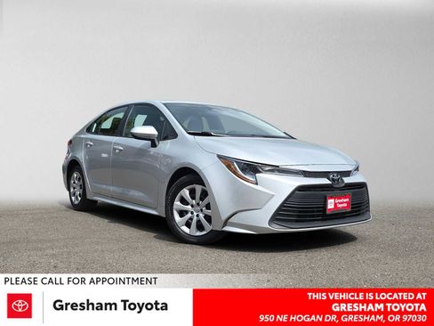 Used 2025 Toyota Corolla LE FWD image 1
