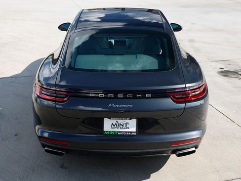 Used 2020 Porsche Panamera image 14