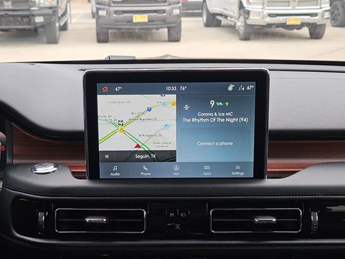 Used 2023 Lincoln Aviator Reserve w/ Equipment Group 201A image 17