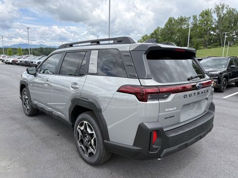 New 2026 Subaru Outback Touring AWD/4WD image 5