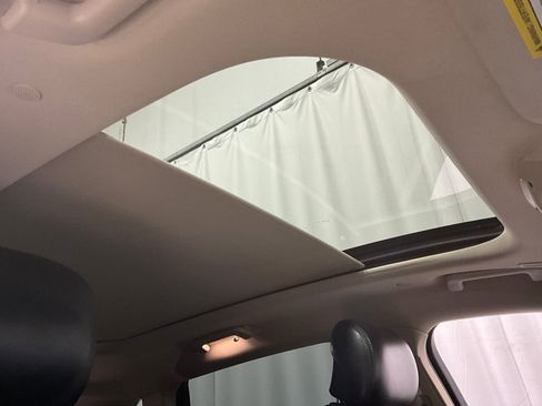 Used 2021 Lincoln Nautilus Reserve w/ Equipment Group 201A image 21