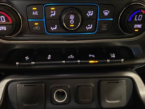Used 2019 Chevrolet Silverado 3500 LTZ w/ LTZ Plus Package AWD/4WD image 20