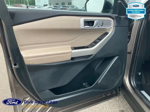 Certified 2021 Ford Explorer Limited AWD/4WD image 16