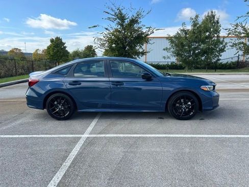 New 2026 Honda Civic FWD Hybrid Sedan image 10