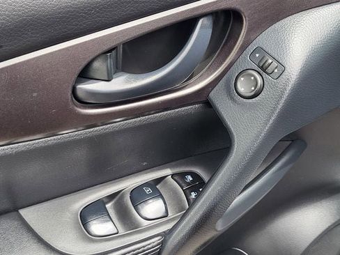 Certified 2021 Nissan Rogue Sport S AWD/4WD image 7