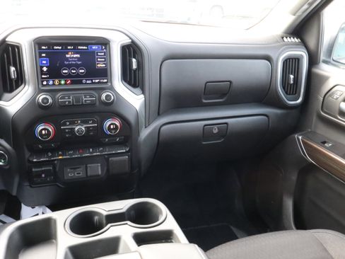 Used 2020 Chevrolet Silverado 1500 LT w/ All-Star Edition image 11