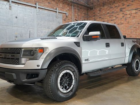 Used 2013 Ford F150 Raptor w/ SVT Exterior Graphics Pkg AWD/4WD image 7