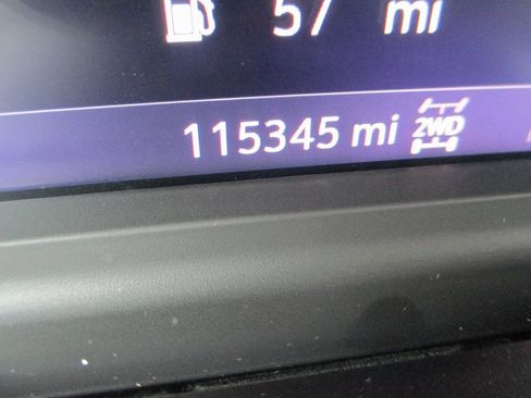 Used 2019 Chevrolet Silverado 1500 RST image 26