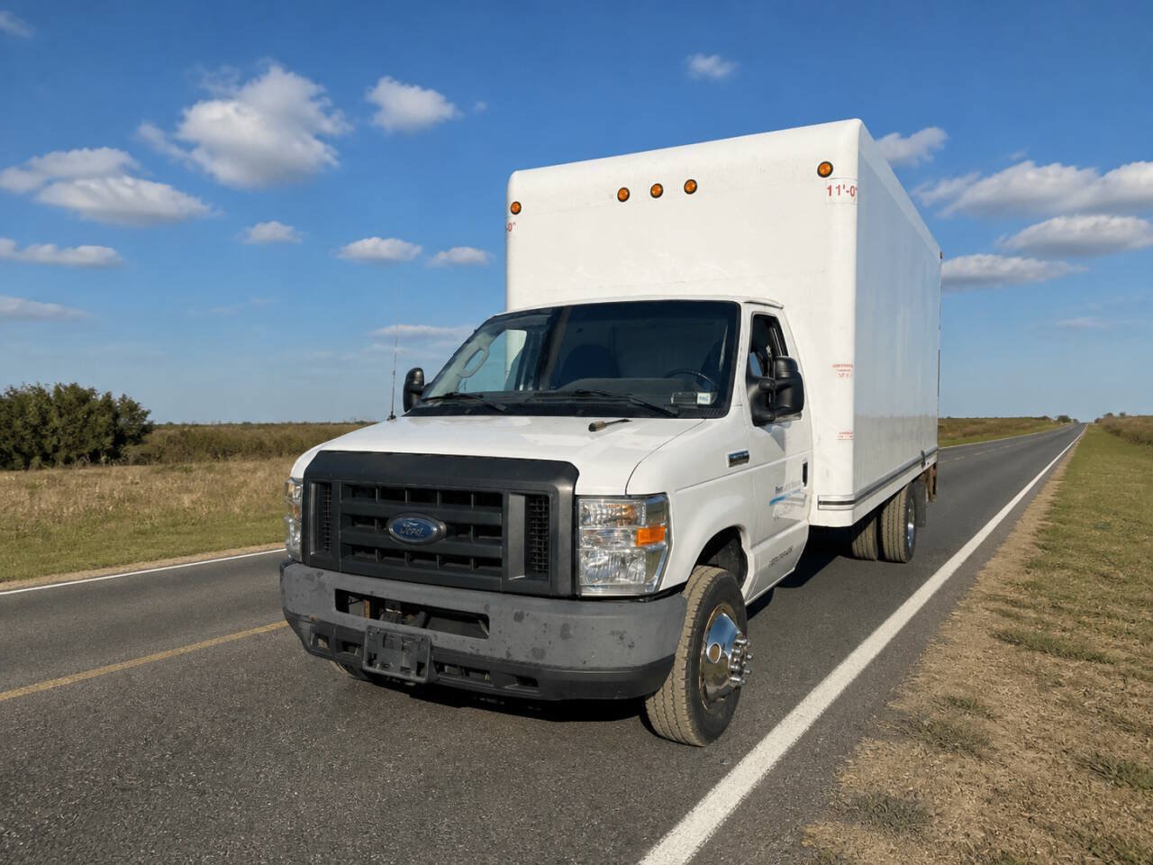 Used 2018 Ford E-350 and Econoline 350 Super Duty RWD image 1
