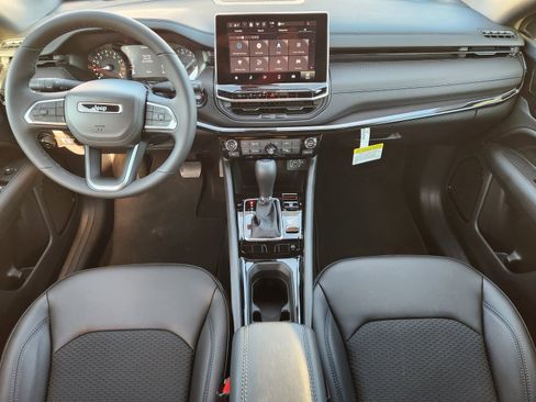 New 2026 Jeep Compass Latitude AWD/4WD image 20