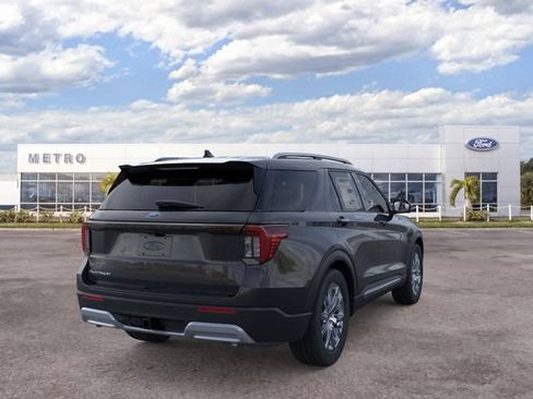 New 2026 Ford Explorer Platinum RWD image 8