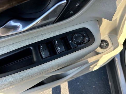 Used 2019 GMC Terrain Denali w/ Advanced Safety Package image 13