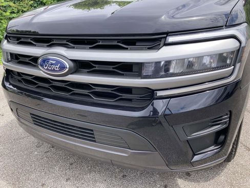Used 2024 Ford Expedition Max XLT RWD image 10