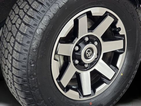 Used 2024 Toyota 4Runner TRD Off-Road image 30