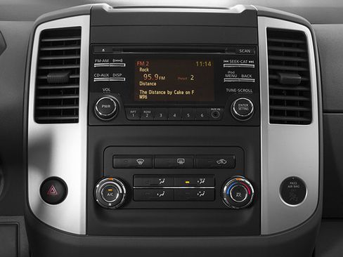 Used 2014 Nissan Frontier PRO-4X image 12