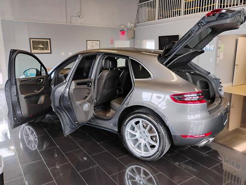 Used 2016 Porsche Macan S AWD/4WD image 13