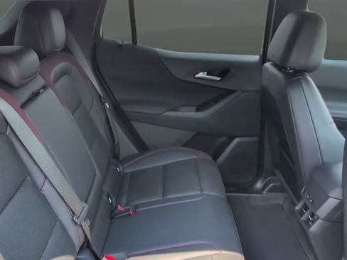 Used 2025 Chevrolet Equinox RS w/ Safety and Technology Package AWD/4WD image 28