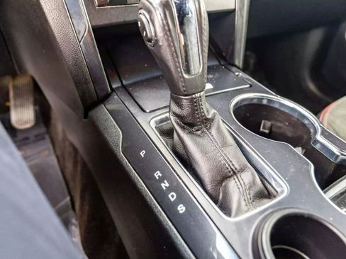 Used 2018 Ford Explorer XLT w/ Equipment Group 202A image 25