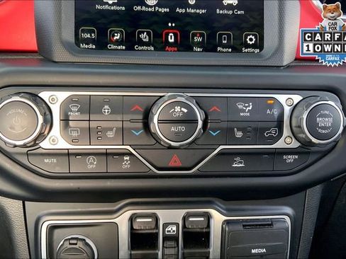 Used 2021 Jeep Wrangler Unlimited Rubicon w/ Xtreme Recon 35" Tire Package image 30